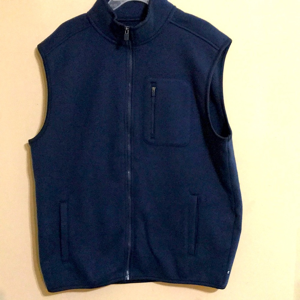 Chaps Mens fleece size large Vest blue color.